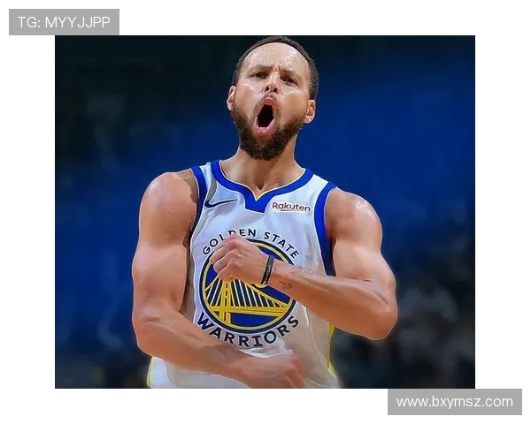 库里半场表现亮眼砍下15分5板4助助力球队取得领先